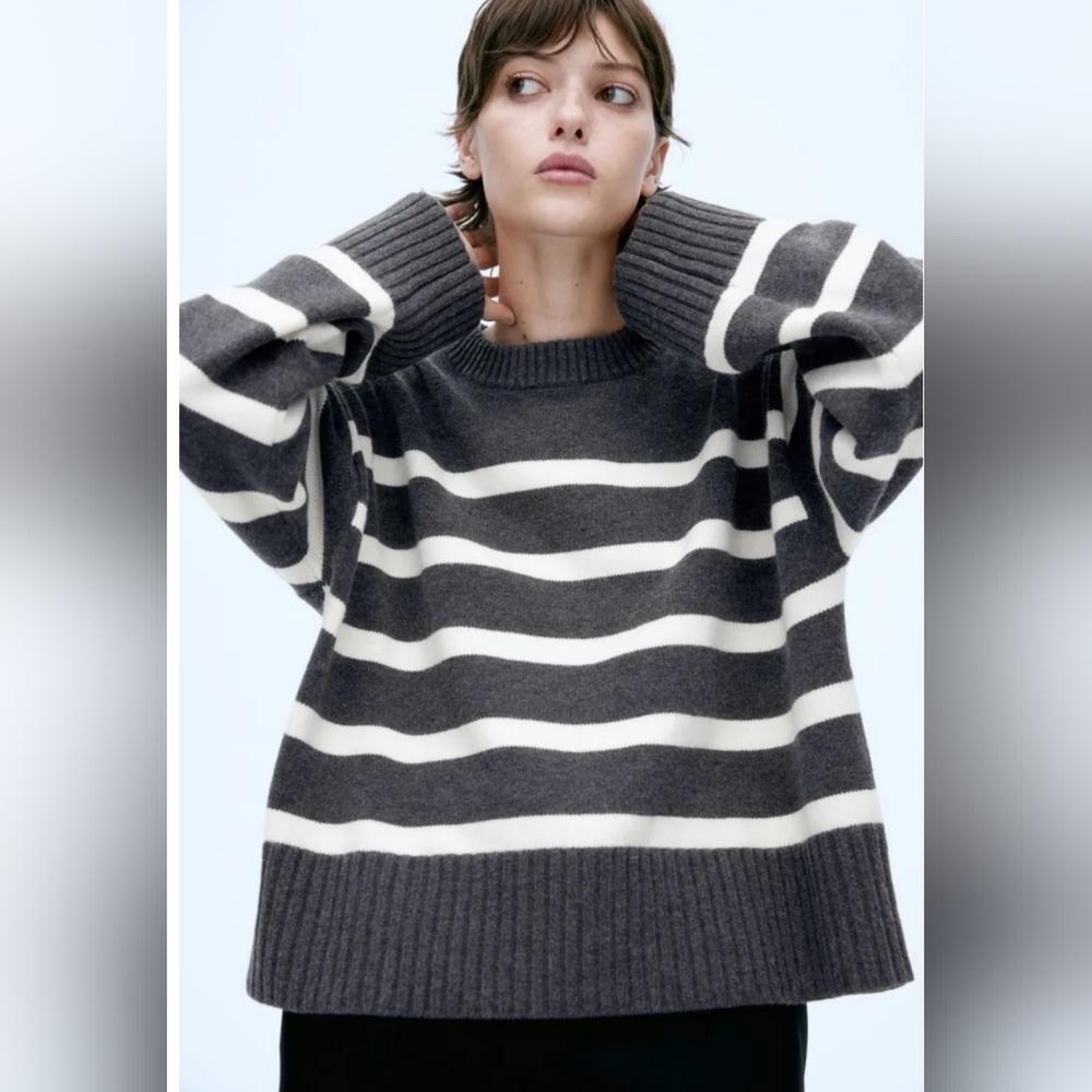 NWT Charcoal Grey H&M Striped Fine-Knit Crewneck Sweater Parisian Chic Size M